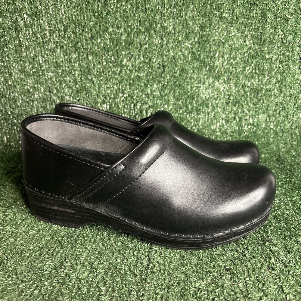 Dansko XP Black Leather Clogs Womens Sz EU 40 US 9.5 - 10